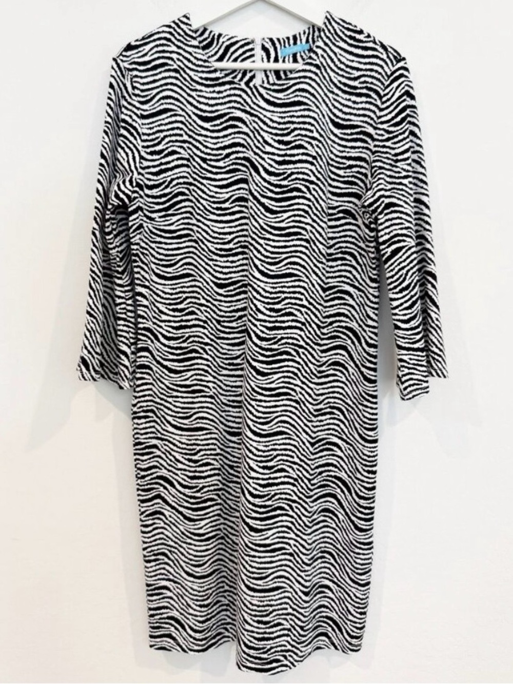 J McLaughlin Dress Size L Black White Zebra Print Catalina‎ Cloth Shift Classic